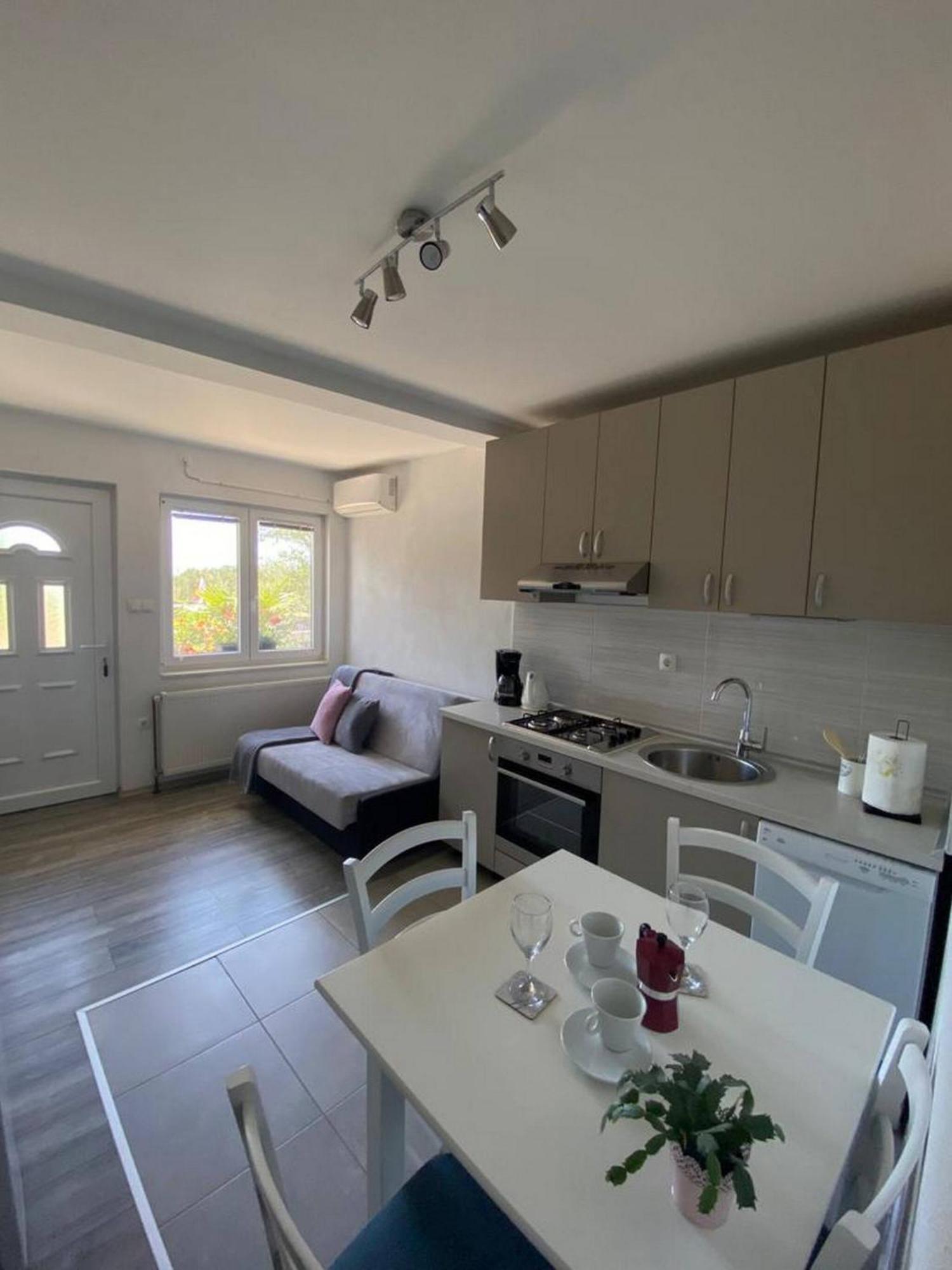 Rural Apartment Ante Drniš Eksteriør bilde