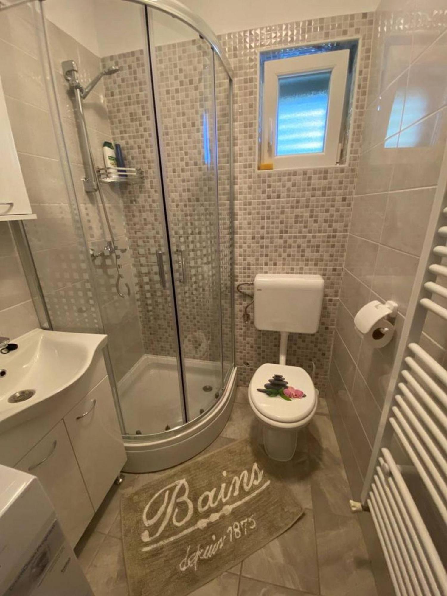 Rural Apartment Ante Drniš Eksteriør bilde