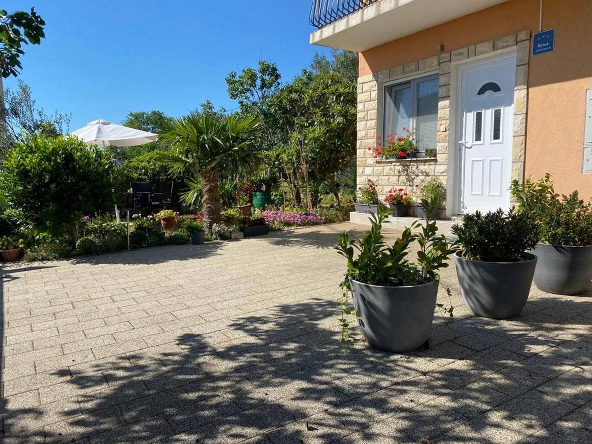 Rural Apartment Ante Drniš Eksteriør bilde